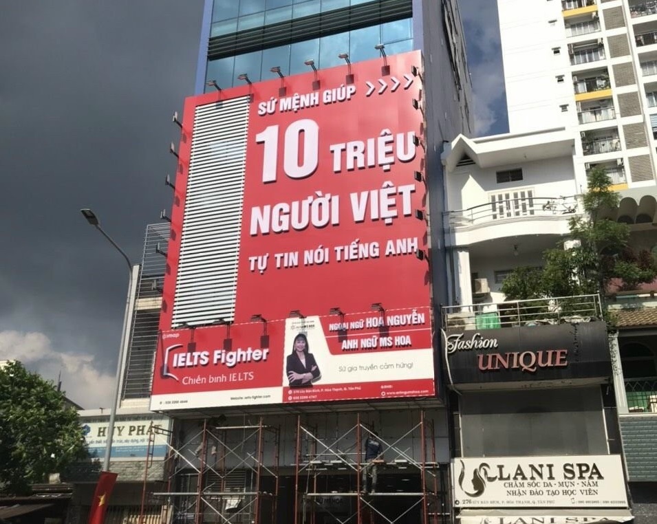 bảng hiệu quảng cáo Việt Nguyên