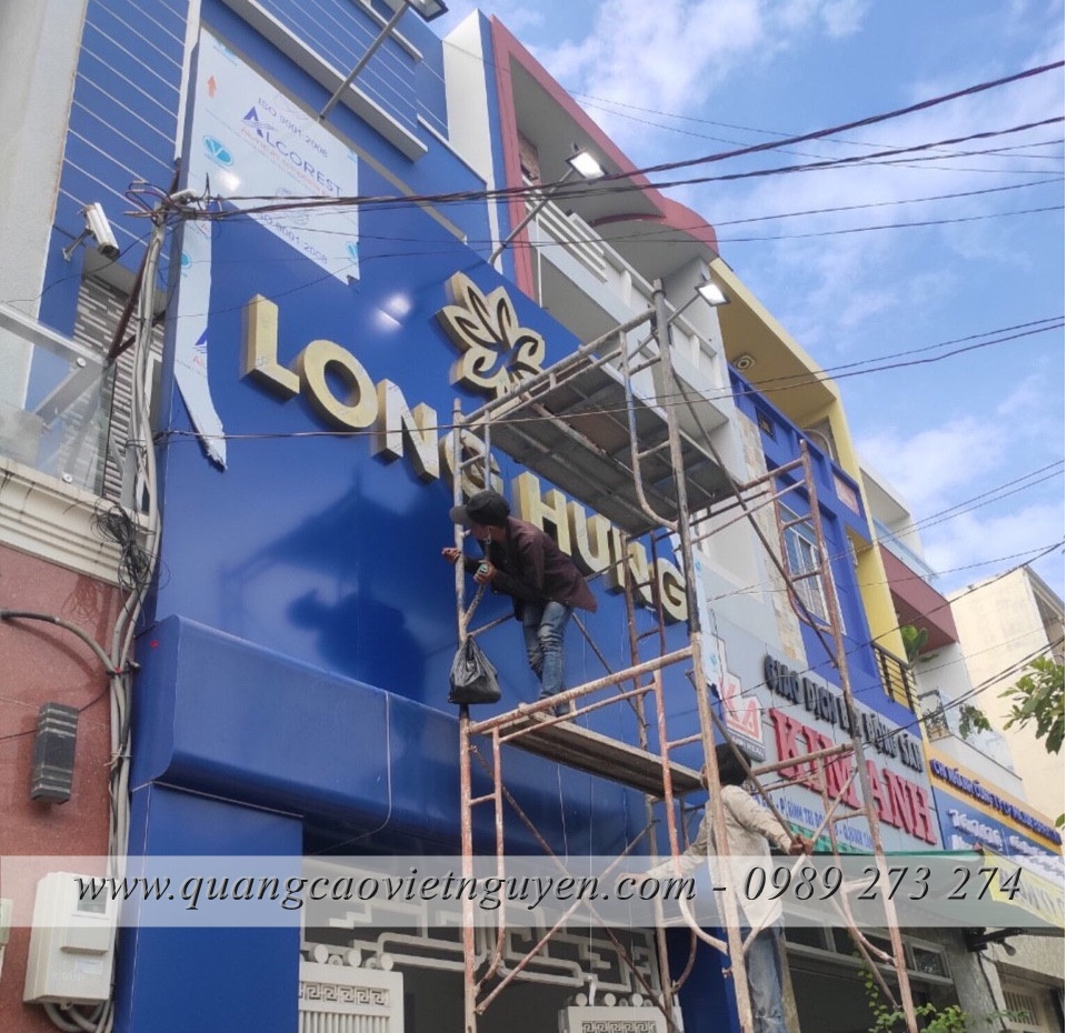 Dịch vụ thi công làm bảng hiệu quảng cáo chuyên nghiệp tại TPHCM